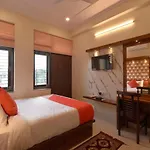 Oyo 62359 Hotel Tejasvi